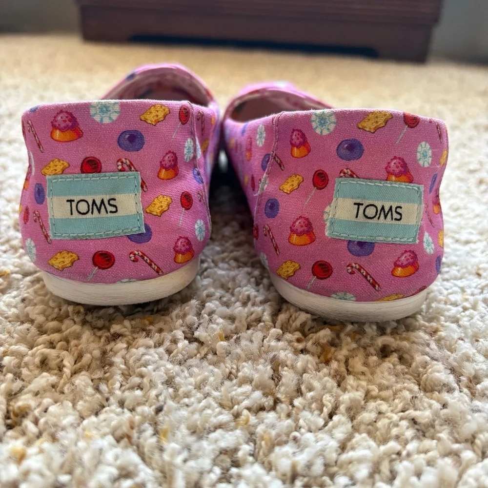 TOMS X CANDY LAND Pink Slip On Shoes Flats Alpargata Women's Size 8.5